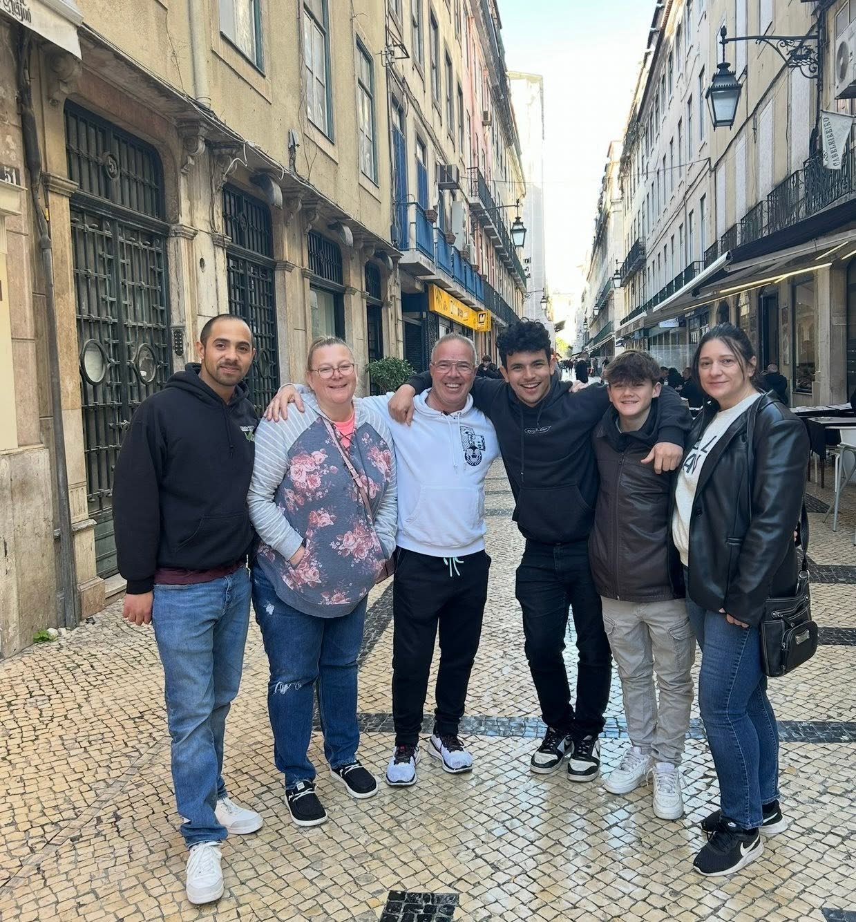Host family and students together in Europe